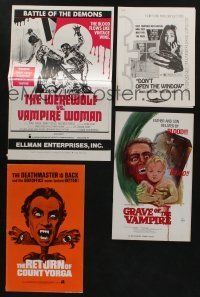 7d075 LOT OF 8 CUT HORROR/SCI-FI PRESSBOOKS '60s-70s great advertising images from scary movies!