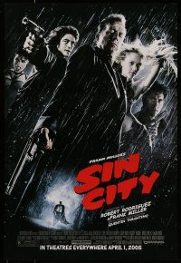 7g683 SIN CITY advance 1sh '05 graphic novel by Frank Miller, cool image of Bruce Willis & cast