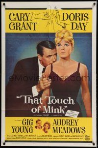7h862 THAT TOUCH OF MINK 1sh '62 great close up art of Cary Grant & Doris Day!