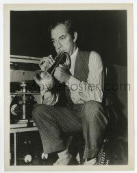 7m495 IN THE GOOD OLD SUMMERTIME candid 8x10.25 still '49 Buster Keaton blowing trumpet on set!