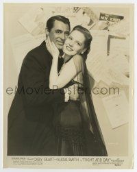 7m686 NIGHT & DAY 8x10.25 still '46 romantic close up of composer Cary Grant & Alexis Smith!
