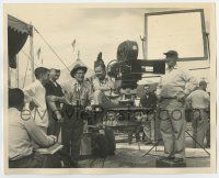 7m756 RING OF FEAR candid deluxe 8x10 still '54 great image of crew on circus set by camera!