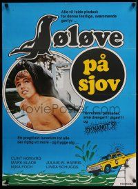 7p677 SALTY Danish '75 Clint Howard with the wackiest sea lion who ever swam!