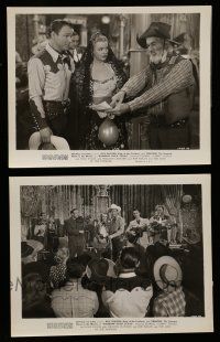 7s977 RAINBOW OVER TEXAS 2 8x10 stills '46 Roy Rogers, sexy Dale Evans, Gabby Hayes!