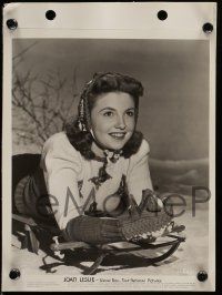 7s958 JOAN LESLIE 2 8x11 key book stills '40s cool portraits on sled and with ski poles!