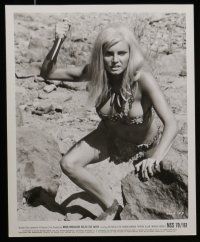 7s564 WHEN DINOSAURS RULED THE EARTH 9 8x10 stills '71 sexy cavewoman Vetri, wacky f/x!