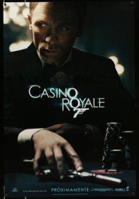 8k130 CASINO ROYALE Spanish/U.S. export teaser DS 1sh '06 Craig as Bond sitting at poker table w/gun!