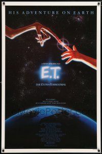 8k229 E.T. THE EXTRA TERRESTRIAL studio style 1sh '82 Steven Spielberg classic, John Alvin art!