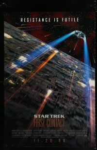 8k720 STAR TREK: FIRST CONTACT int'l advance 1sh '96 image of starship Enterprise above Borg cube!