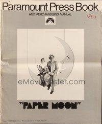 8m625 PAPER MOON pressbook '73 great image of smoking Tatum O'Neal with dad Ryan O'Neal!