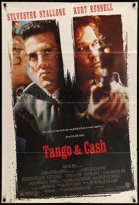 8p895 TANGO & CASH 1sh '89 close-ups of Kurt Russell & Sylvester Stallone w/guns!