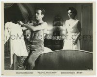 8s189 CAT ON A HOT TIN ROOF 8x10 still R66 Elizabeth Taylor stares at barechested Paul Newman!