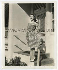 8s222 DEANNA DURBIN 8.25x10 still '40 standing on step outside her bungalow making It's a Date!
