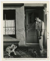 8s377 INVISIBLE AGENT 8.25x10 still '42 cool special effects image of transparent Jon Hall w/ dog!