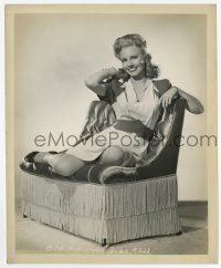 8s396 JANET BLAIR 8.25x10 still '40s great portrait of the sexy blonde seated & smiling!