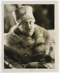 8s469 LAST COMMAND 8x10.25 still '28 Emil Jannings c/u in fur-lined coat & hat, Josef von Sternberg
