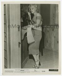 8s618 NIAGARA 8.25x10 still '53 full-length c/u of sexy Marilyn Monroe talking on payphone!