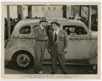 8s648 ONE NIGHT IN THE TROPICS 8x10 still '40 guy in taxi glares at Bud Abbott & Lou Costello!