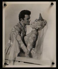 9a258 CORNEL WILDE 19 8x10 stills '40s-50s cool portraits of the star from a variety of roles!