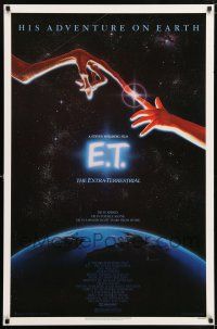 9c209 E.T. THE EXTRA TERRESTRIAL 1sh '82 Steven Spielberg classic, John Alvin art!