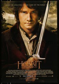 9c326 HOBBIT: AN UNEXPECTED JOURNEY int'l advance DS 1sh '12 great image of Martin Freeman as Bilbo!