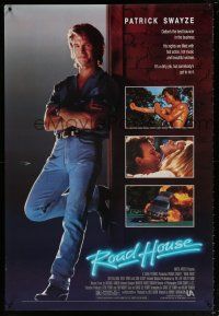 9c595 ROAD HOUSE 1sh '89 full-length Patrick Swayze is the best bouncer in the business!