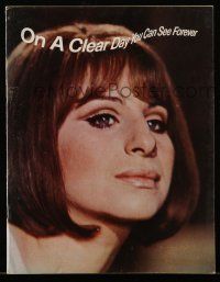 9d886 ON A CLEAR DAY YOU CAN SEE FOREVER souvenir program book '70 Barbra Streisand, great images!