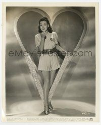 9h082 ALIX TALTON 8.25x10 still '42 full-length Valentine's Day portrait, in Yankee Doodle Dandy!