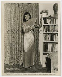 9h094 ANNA MAY WONG 8x10 still '39 full-length wearing traditional Chinese dress & holding fan!