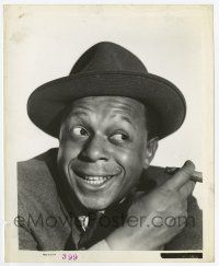 9h316 EDDIE ANDERSON 8.25x10 still '30s great portrait of Rochester with a big smile & a cigar!