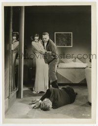 9h406 GRAND HOTEL 8x10.25 still '32 Wallace Beery & sexy Joan Crawford stare at dead Barrymore!