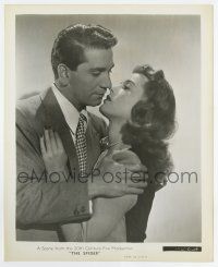 9h853 SPIDER 8.25x10 still '45 romantic c/u of Richard Conte & Faye Marlowe about to kiss!