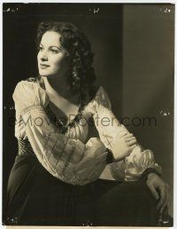 9h458 HUNCHBACK OF NOTRE DAME 8x10 still '39 great portrait of sexy Maureen O'Hara as Esmerelda!
