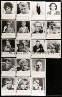9m007 LOT OF 24 MIRROR CRACK'D 8x10 STILLS AND 5 BROCHURES '81 great portraits of the top stars!
