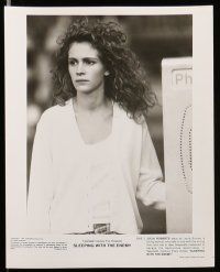 9s265 SLEEPING WITH THE ENEMY 11 8x10 stills '91 sexy Julia Roberts, Patrick Bergin, director candid