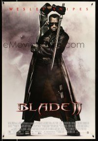 9w089 BLADE II 1sh '02 great image of Wesley Snipes in leather coat w/sword!