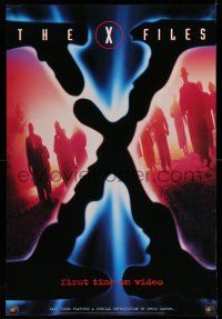 9x457 X-FILES 27x40 video poster '96 creepy image of people in field, first time on video!