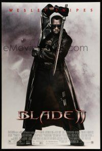 1c112 BLADE II DS 1sh '02 great image of Wesley Snipes in leather coat w/sword!