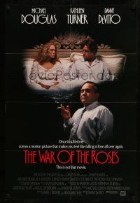 1f925 WAR OF THE ROSES int'l DS 1sh '89 Danny DeVito, Michael Douglas & Kathleen Turner in bed!