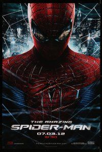 1k038 AMAZING SPIDER-MAN teaser DS 1sh '12 portrait of Andrew Garfield in title role over city!