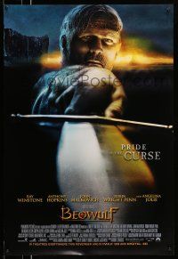 1k077 BEOWULF int'l advance DS 1sh '07 close up of Ray Winstone pointing sword, Robert Zemeckis!