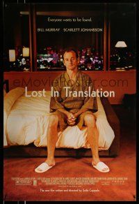 1k472 LOST IN TRANSLATION 1sh '03 image of lonely Bill Murray in Tokyo, Sofia Coppola!