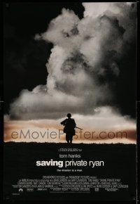 2c673 SAVING PRIVATE RYAN DS 1sh '98 Spielberg, Hanks, image of soldier on hill in front of clouds!