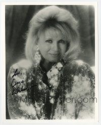 2d0953 ANGIE DICKINSON signed 8x10 REPRO still '80s great glamour portrait later in her career!