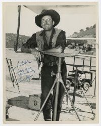 2d0487 ERROL FLYNN signed 8x10 still '50 wishing lots of luck to a real boy on the set of Montana!