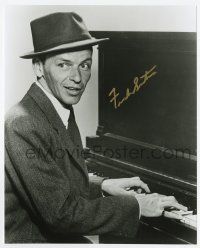 2d1024 FRANK SINATRA signed 8x10 REPRO still '80s great close up playing the piano!
