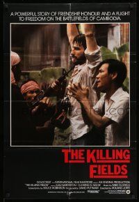 2g464 KILLING FIELDS int'l 1sh '84 image of Sam Waterston & Haing S. Ngor threatened by Khmer Rouge