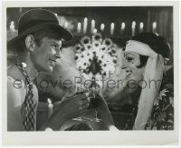 2s178 CABARET 8x10 still '72 c/u of Michael York & Liza Minnelli as Sally Bowles toasting!