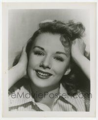 2s723 PIPER LAURIE 8.25x10 still '50s super young smiling portrait with hands on her hair!