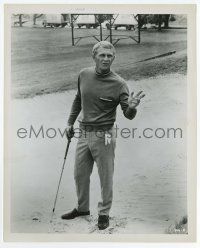 2s894 THOMAS CROWN AFFAIR candid 8.25x10 still '68 great c/u of Steve McQueen golfing in sand trap!
